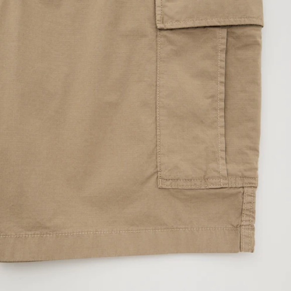 Uniqlo Cargo Shorts - Khaki - Large - Picture 5 of 7